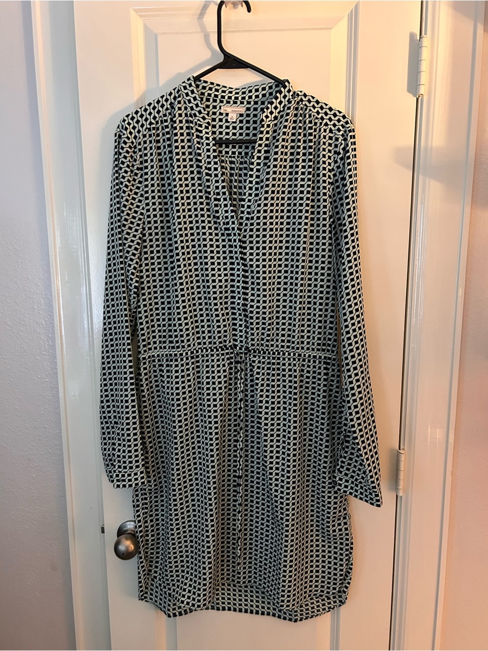 GAP Navy and Peppermint Geometric Long Sleeve Dress with adjustable waist tie